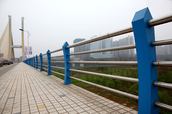 广州不锈钢桥梁护栏价格小幅下跌